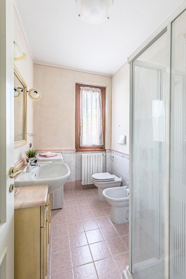 I Mosaici Apartments By Wonderful Italy Сирмионе Экстерьер фото