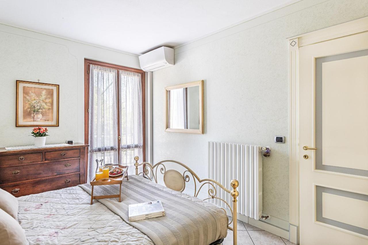 I Mosaici Apartments By Wonderful Italy Сирмионе Экстерьер фото