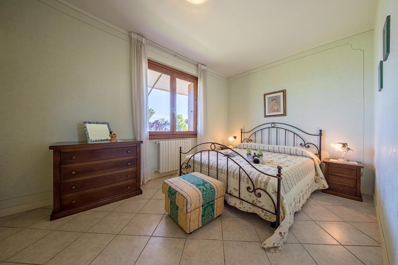 I Mosaici Apartments By Wonderful Italy Сирмионе Экстерьер фото