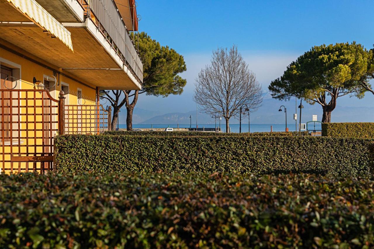 I Mosaici Apartments By Wonderful Italy Сирмионе Экстерьер фото